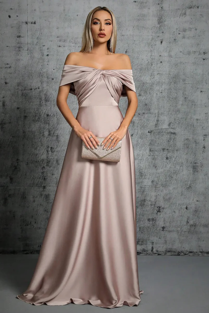 Amelia | Elegancka Damska Sukienka Maxi z Odkrytymi Ramionami 7