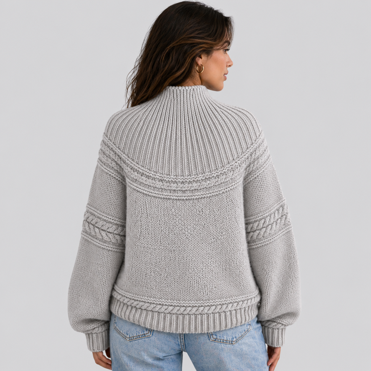 Sweter Warkoczowy Damski Luźny z Półgolfem