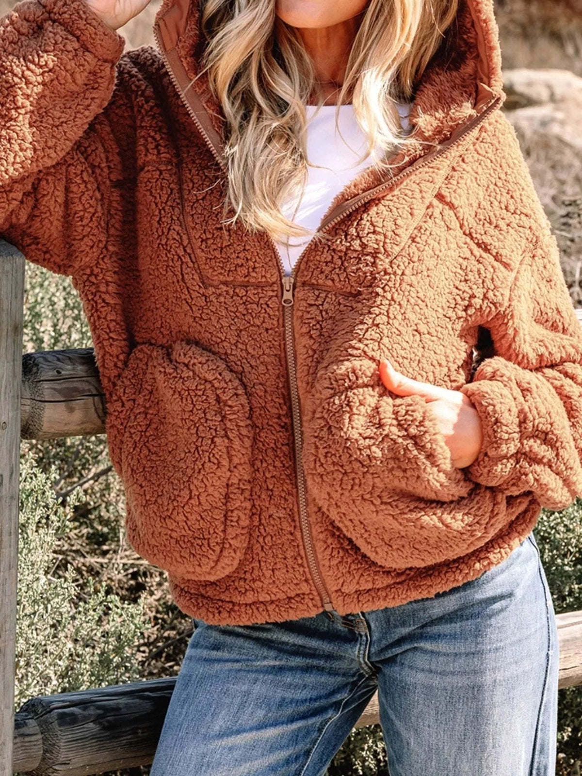 Kurtka Teddy Damska z Kapturem Oversize Brązowa