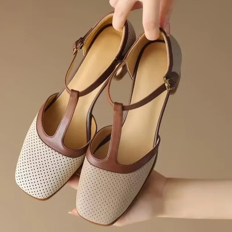 Czółenka Damskie | Czarne Czółenka na Słupku z Paskiem T-Strap | Wygodne i Stylowe Buty na Każdą Okazję 1