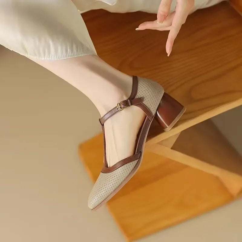 Czółenka Damskie | Czarne Czółenka na Słupku z Paskiem T-Strap | Wygodne i Stylowe Buty na Każdą Okazję 3