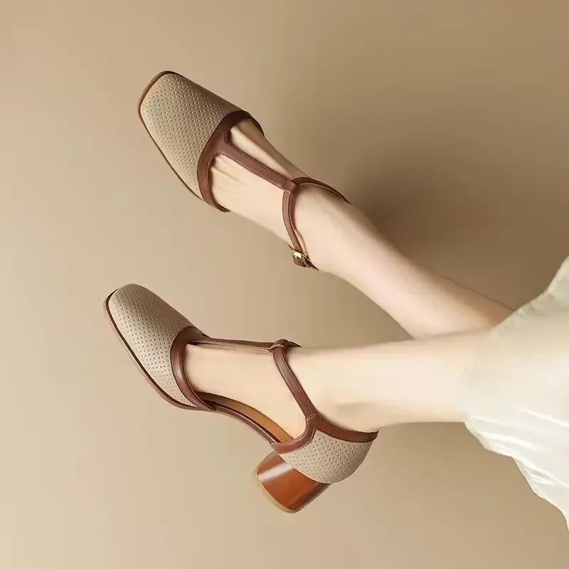Czółenka Damskie | Czarne Czółenka na Słupku z Paskiem T-Strap | Wygodne i Stylowe Buty na Każdą Okazję 4