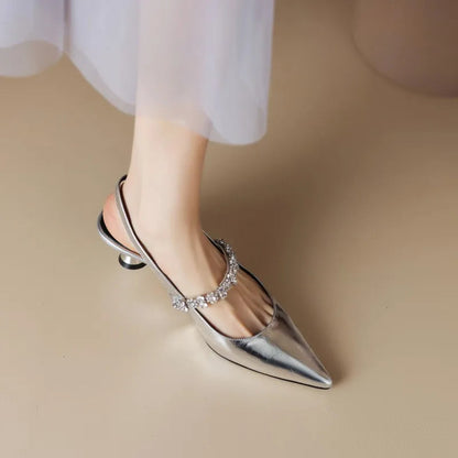 Czółenka Damskie | Srebrne Szpilki z Kryształowym Paskiem | Elegancki Design dla Komfortu i Stylu 1