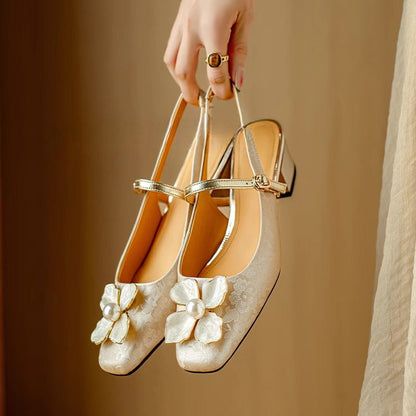 Czółenka Damskie na Słupku z Kwiatowym Wzorem i Regulowanym Paskiem | Eleganckie Buty na Każdą Okazję 8