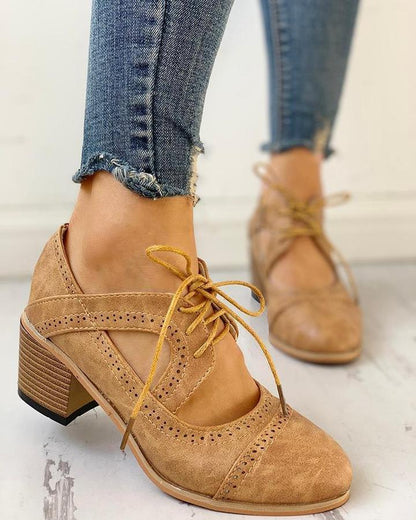 Dafne | Buty Damskie Oxford z Sznurowanym Zapięciem i Perforacjami | Elegancki Styl na Każdą Okazję 1