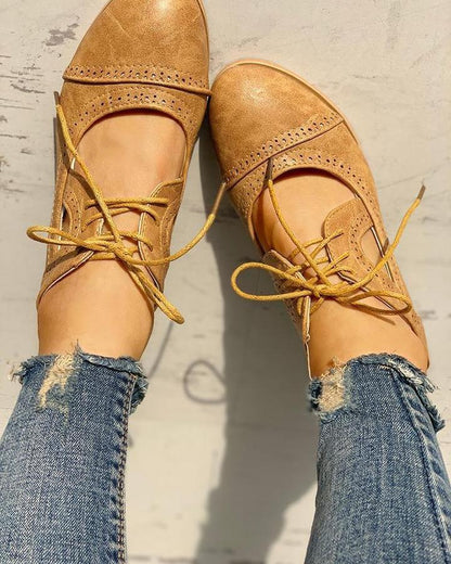 Dafne | Buty Damskie Oxford z Sznurowanym Zapięciem i Perforacjami | Elegancki Styl na Każdą Okazję 2