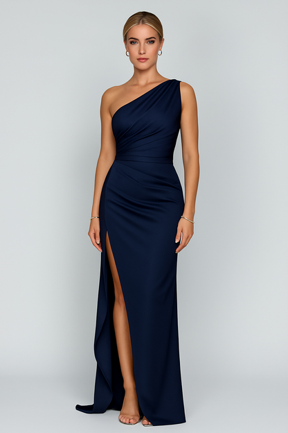 Elegancka Sukienka Maxi na Wesele z Satyny z Wysokim Rozcięciem | Stylowy Krój dla Wyrafinowanego Wyglądu