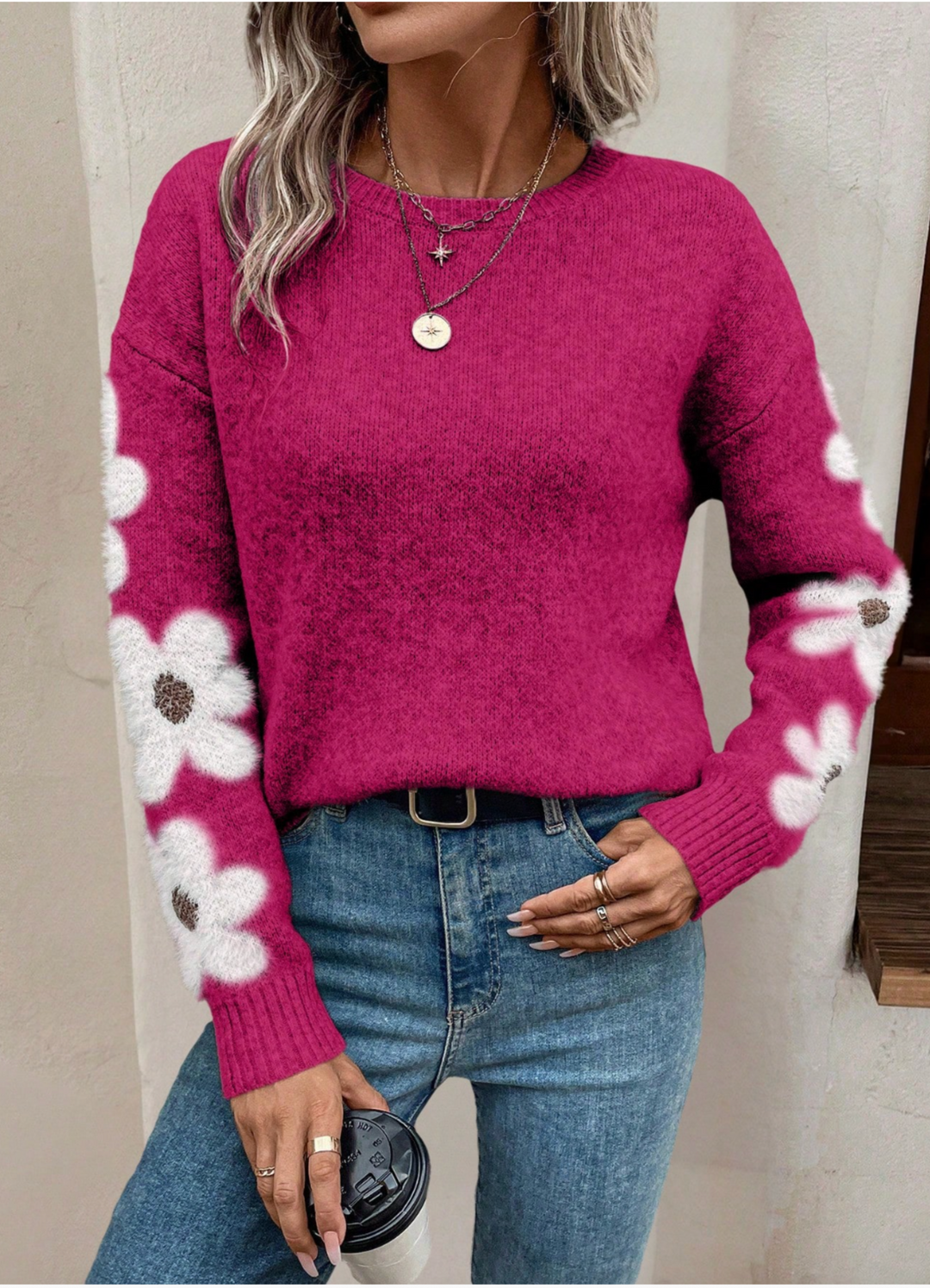Sweter Damski z Kwiatowym Wzorem na Rękawach