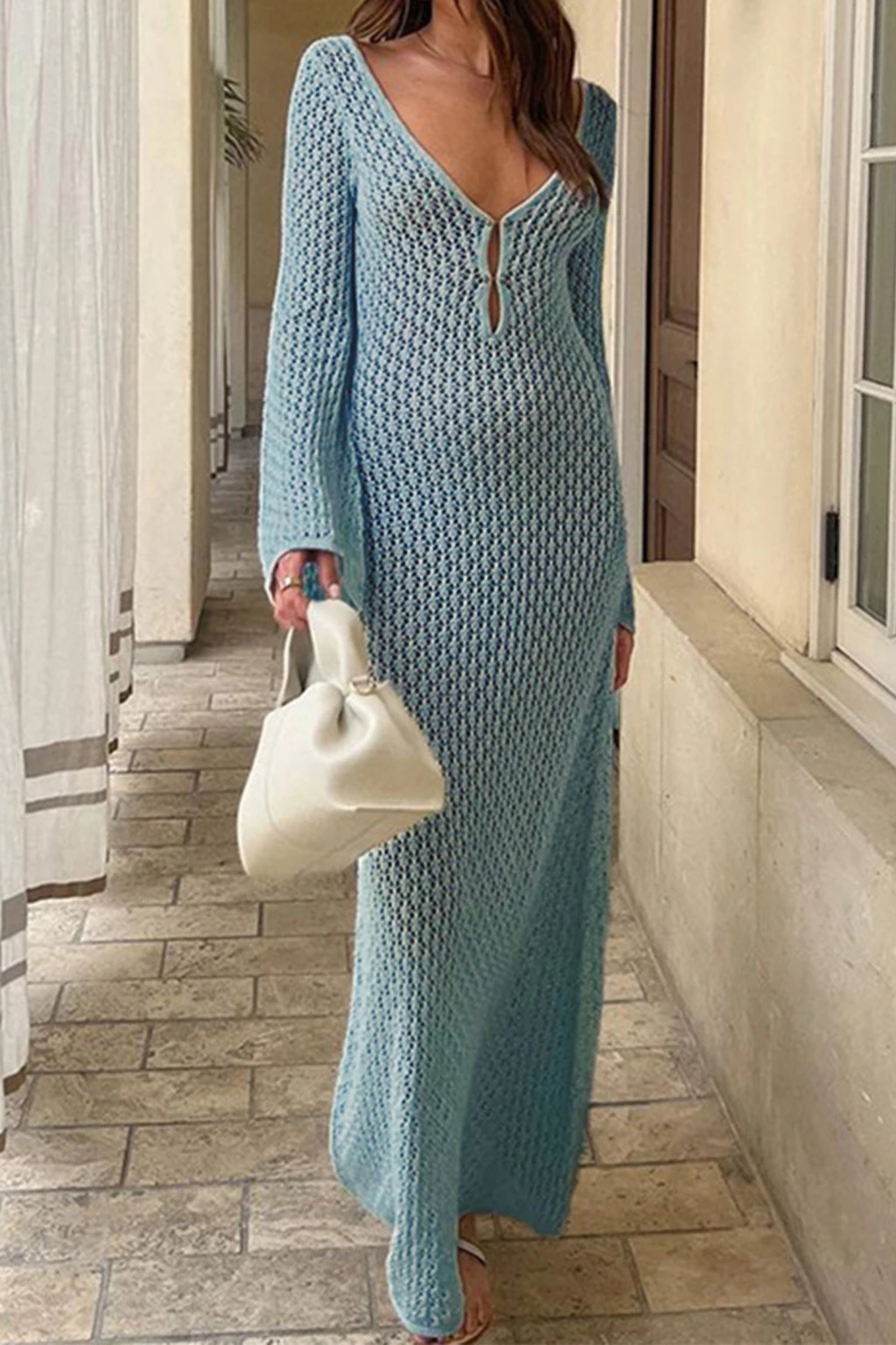 Maya | Elegancka Sukienka Maxi z Głębokim Dekoltem na Wesele 1