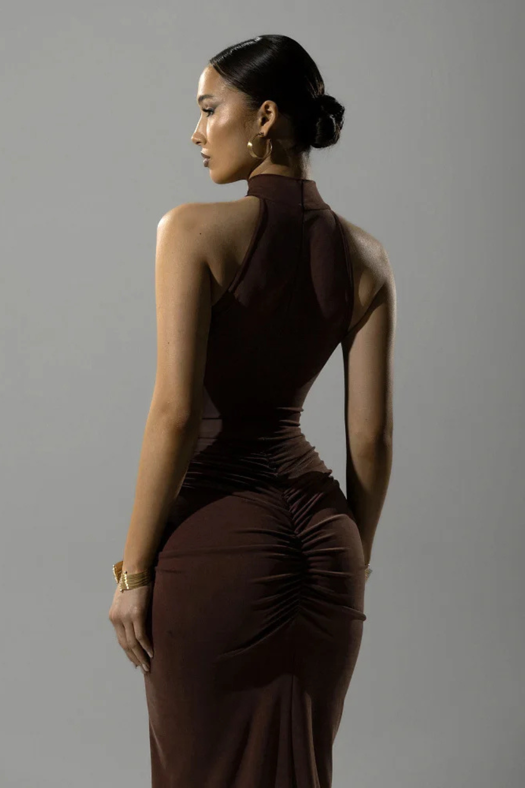 Mia | Elegancka Damska Sukienka Maxi z Dekoltem Halter 8
