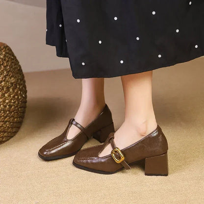 Odette | Damskie Szpilki Mary Jane z Kwadratowym Noskiem i Złotą Klamrą | Elegancki Design na Każdą Okazję 0
