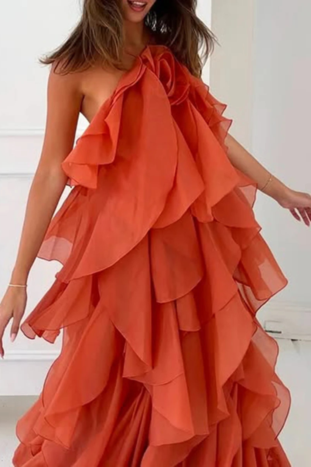 Olivia | Elegancka Sukienka Maxi z Falbaną na Wesele 3