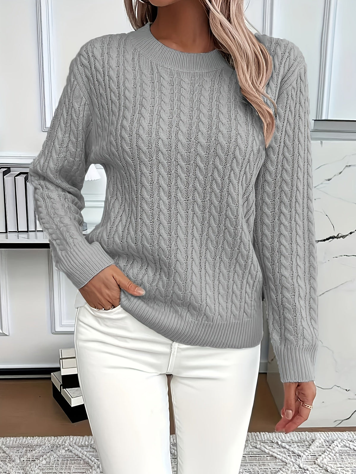 Sweter Oversize Damski w Warkocze z Okrągłym Dekoltem
