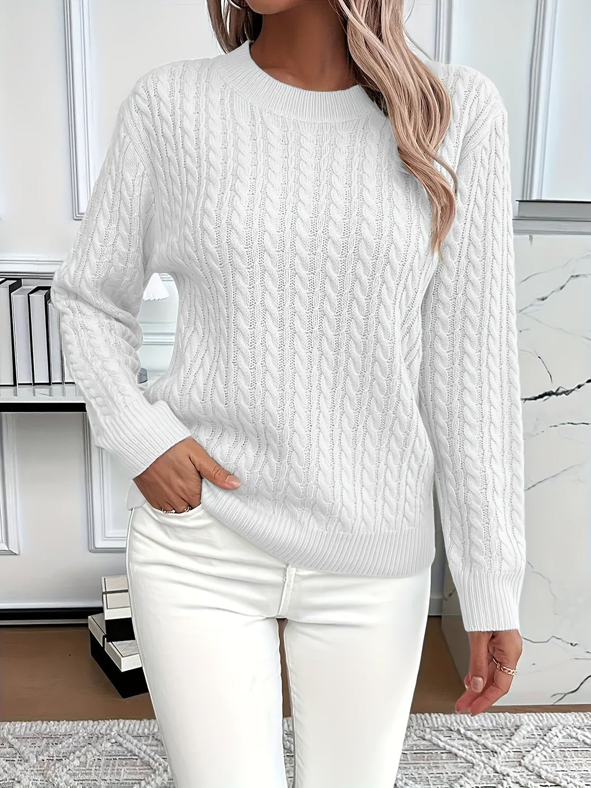 Sweter Oversize Damski w Warkocze z Okrągłym Dekoltem