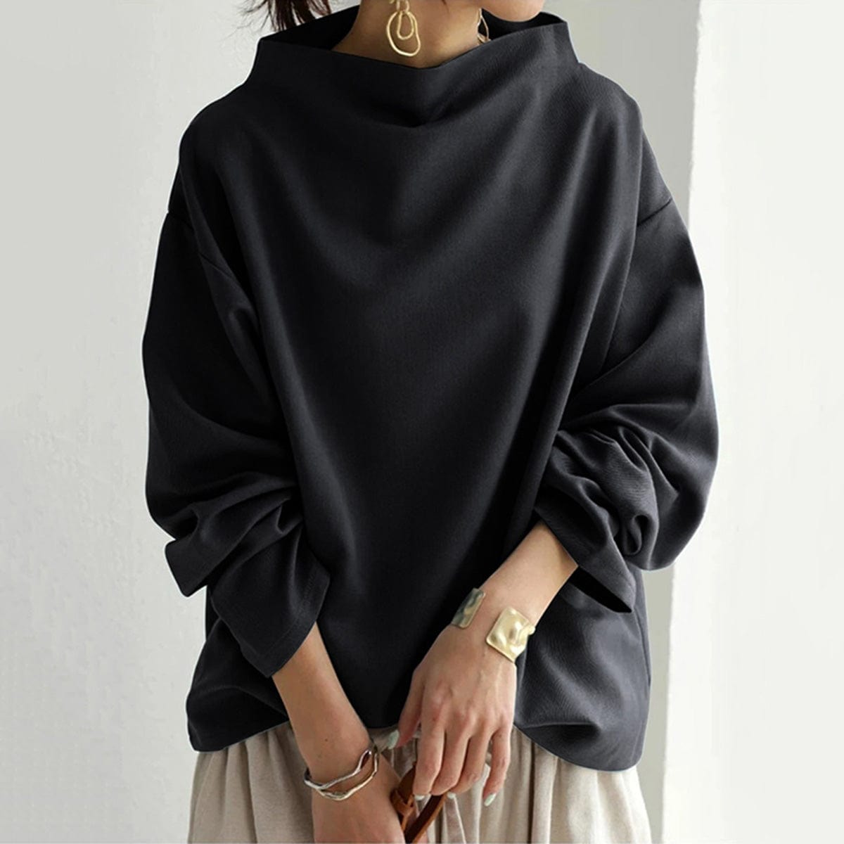 Sweter Oversize Damski z Drapowanym Kołnierzem