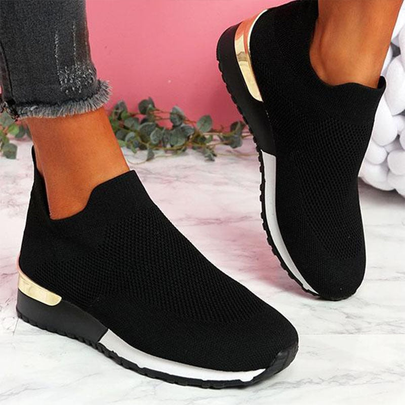 Sneakersy Damskie Wsuwane na Szeroką Stopę