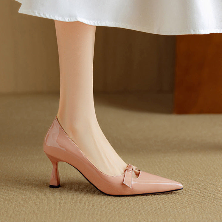 Stylowe Czółenka z Kokardką | Eleganckie Buty na Obcasie z Flared Kitten Heel dla Komfortu i Wdzięku 3