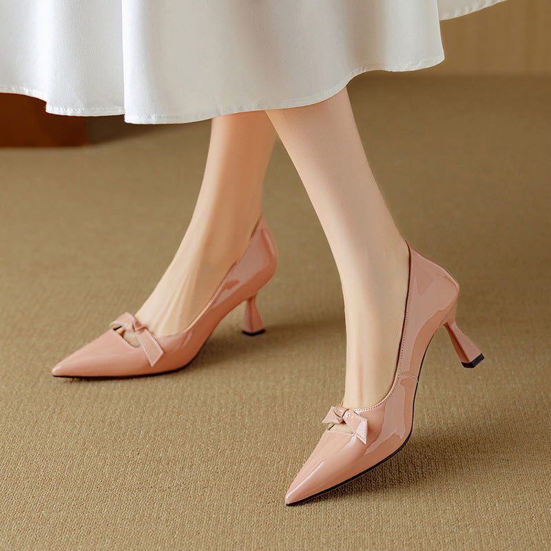 Stylowe Czółenka z Kokardką | Eleganckie Buty na Obcasie z Flared Kitten Heel dla Komfortu i Wdzięku 4
